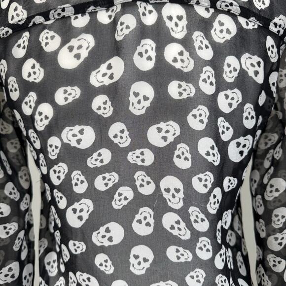 Aeropostale Sheer Skull Long Sleeve Button Up Shirt Woman’s XS Black Heart Eyes - Picture 7 of 9